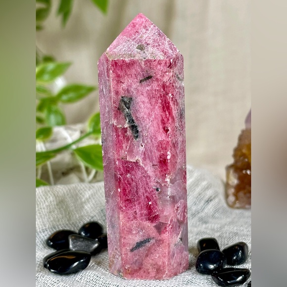 2190 Rhodonite Crystal Mini Tower - Picture 9 of 12